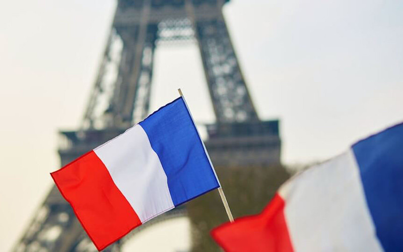 مراحل دریافت ویزای کار فرانسه و اخذ اقامت فرانسه از طریق کار چگونه است؟