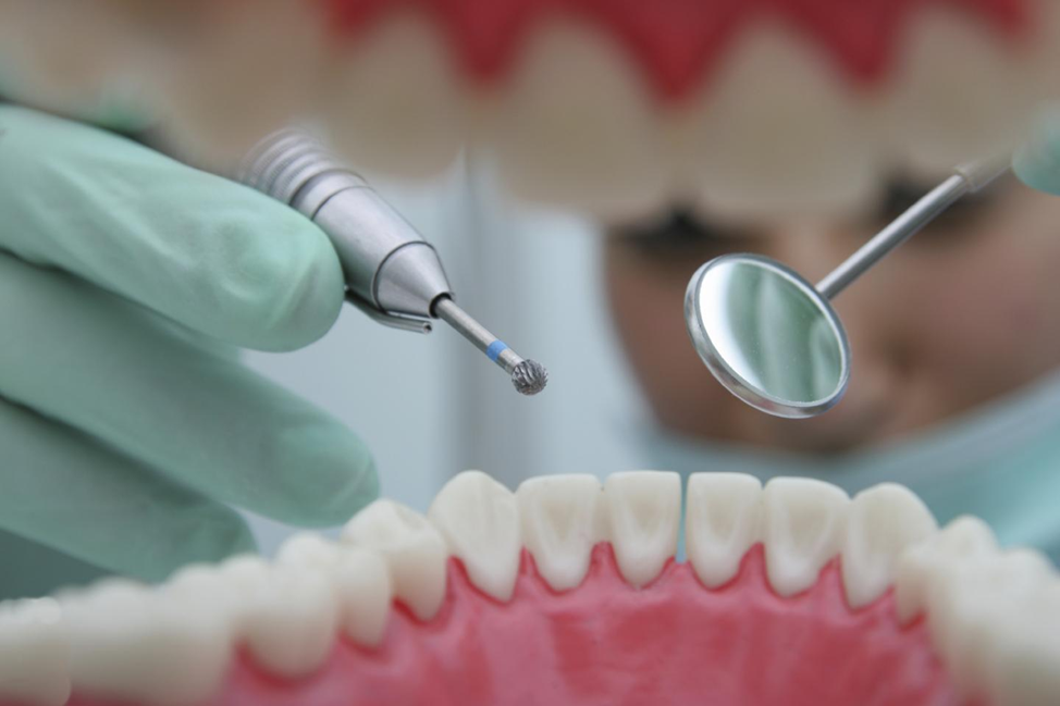 مدارک لازم جهت پذیرش در رشته دندانپزشکی در استرالیا
