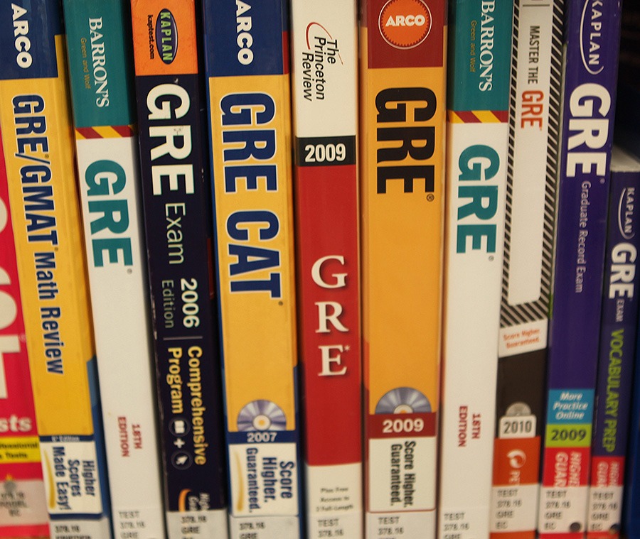 بهترین منابع برای قبولی در آزمون GRE